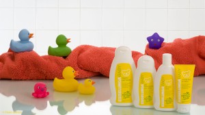 BabyEsse 300x168 Baby shampoo advertising by Flavio Gallozzi photographer Milano still life product photography photo Flavio Gallozzi photographer Milan © Flavio Gallozzi 