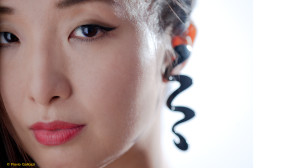 Japanese girl182 300x168 Black earrings portrait photography photo Japanese girl fotografo Milano beauty © Flavio Gallozzi 
