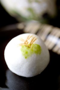 WhiteWagashiCup04 web 200x300 White waghashi 