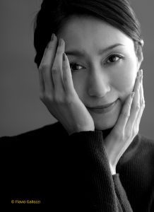 KeikoKomi174 bw FlavioGallozzi 218x300 Ms. Keiko Komi 
